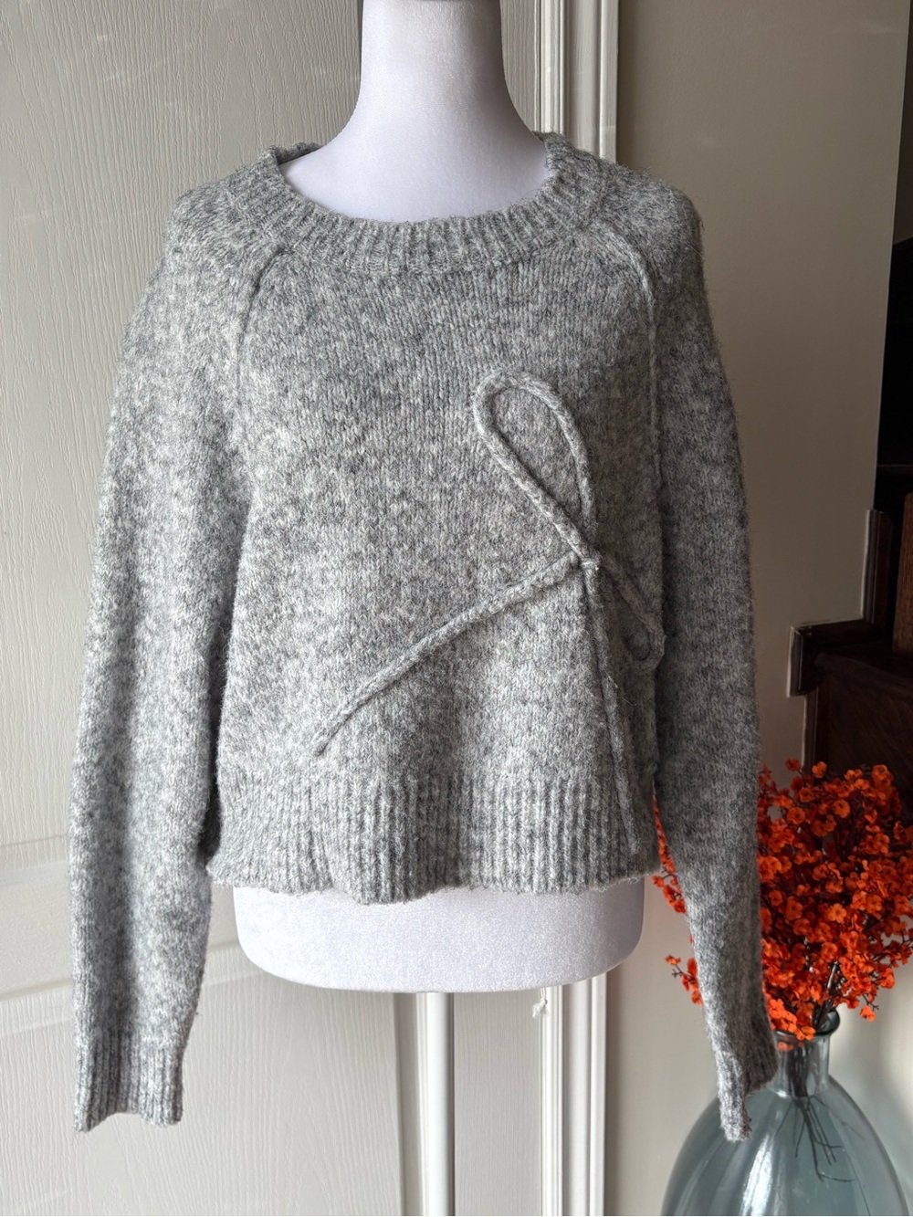 American Eagle Grey Women's Knit Sweater with Bow Design